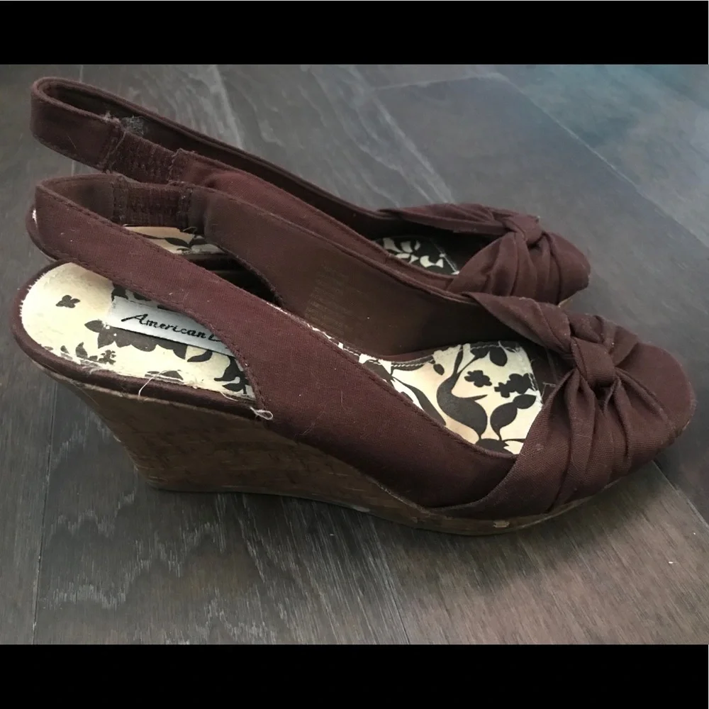 Brown Wedges